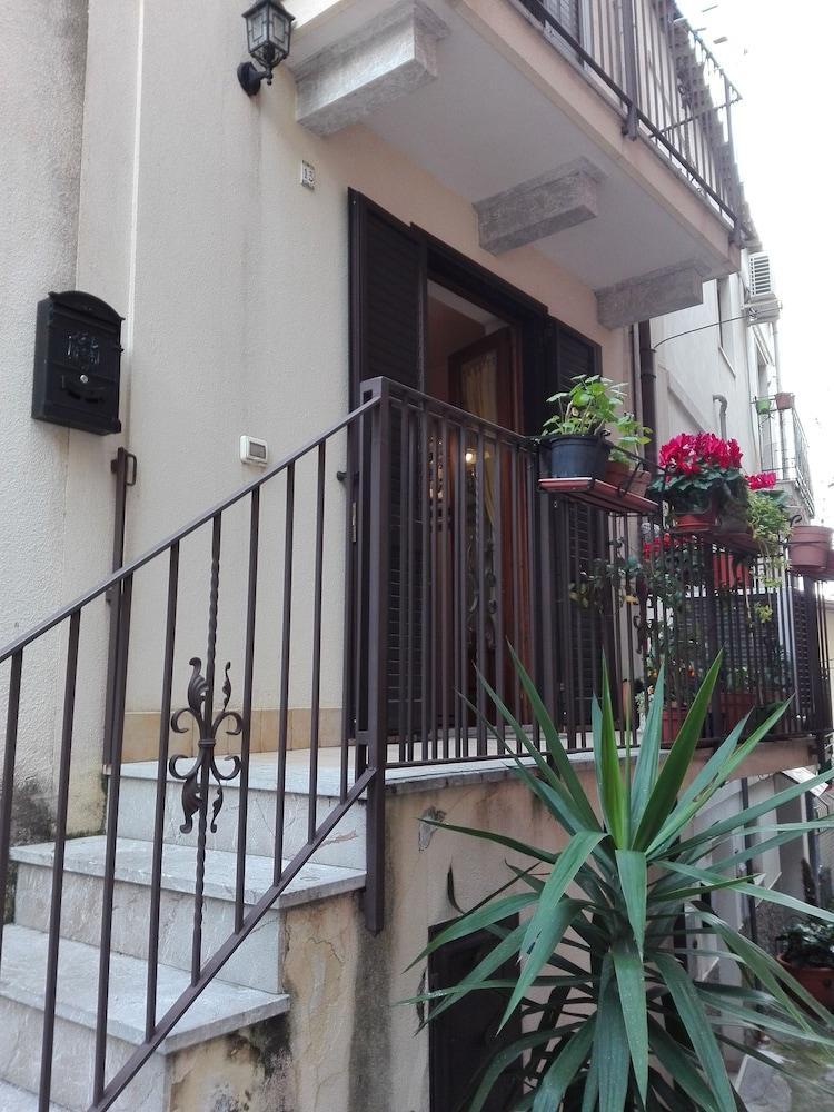 Bed and breakfast Bed And Beercraft Taormina